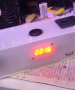 [織夢鳥] 時鐘顯示 智慧插座 AC USB 5V2A足瓦雙控模組-EMI版本+6IO+10組跨日定時+常用快速定時設定